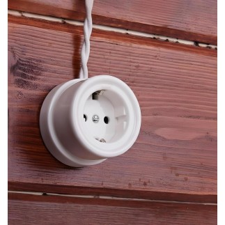 Porselen Yuvarlak Priz ,Sıva Üstü, Beyaz