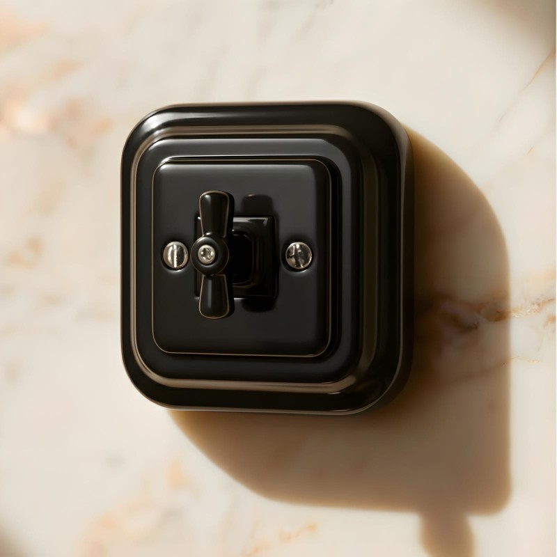 Porselen Kare Anahtarlar, Siyah